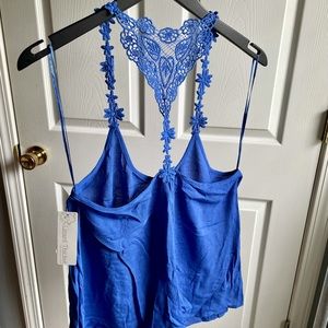 Flying Tomato Lace Tank Top